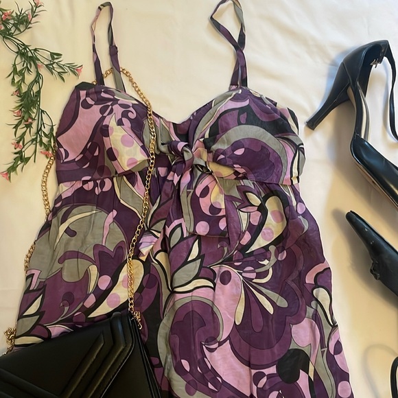 Guess Floral Dress 🔥 - Size Medium - Picture 2 of 15